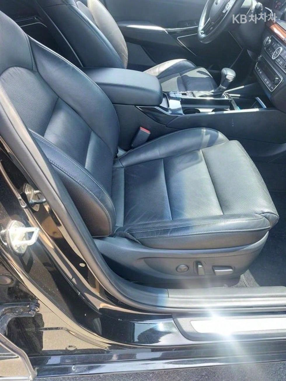 2017 - kia k7
