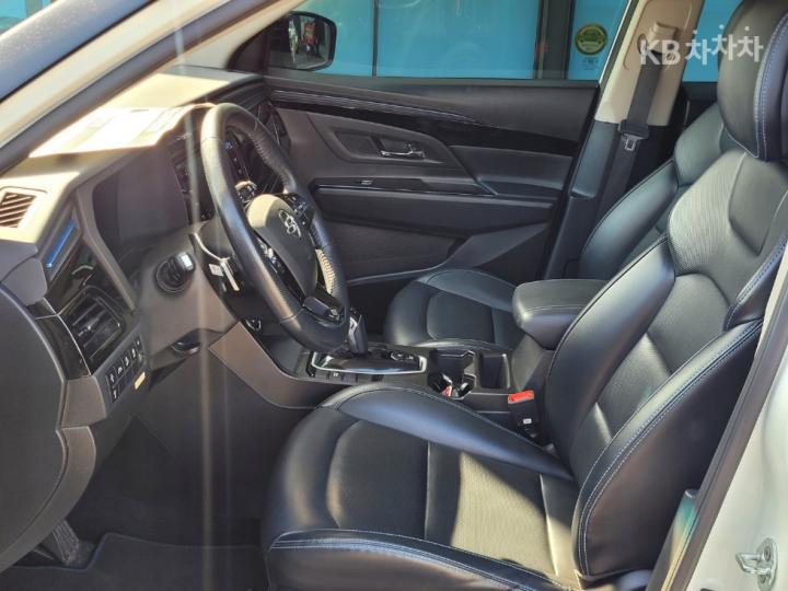 KG Mobility (Ssangyong) Korando Emotion E3 Base Type 6