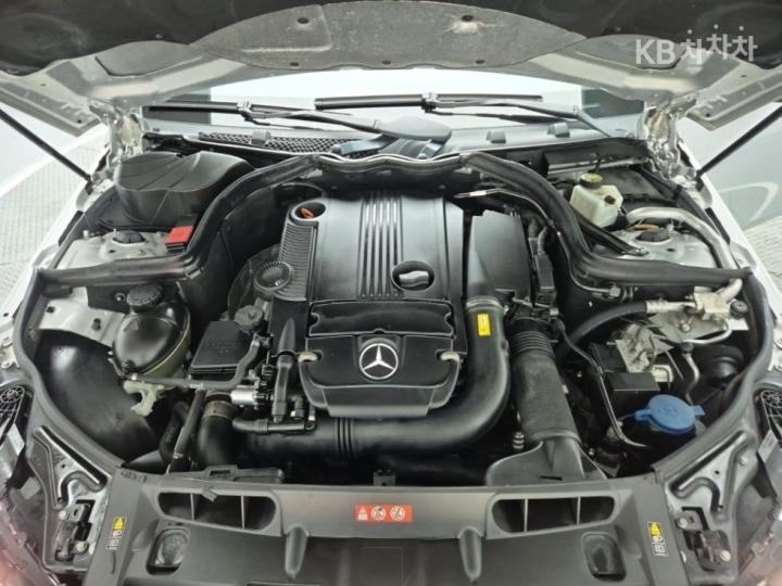 Mercedes-Benz C-Class New C200 CGI Avantgarde 6