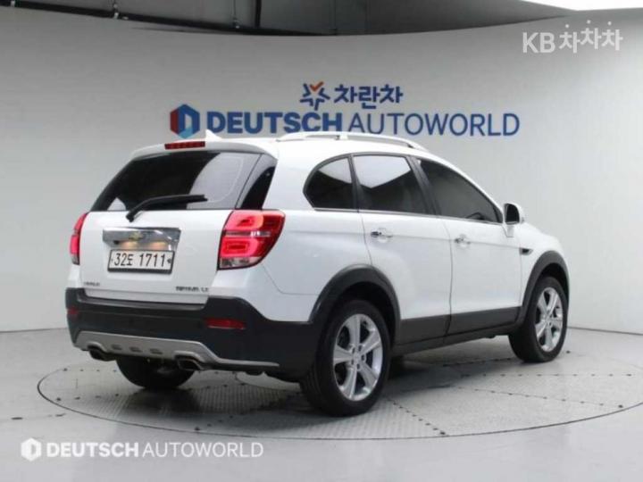 Chevrolet Captiva 2WD LT Premium 3