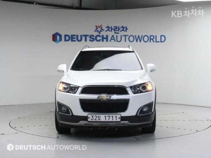 Chevrolet Captiva 2WD LT Premium 4