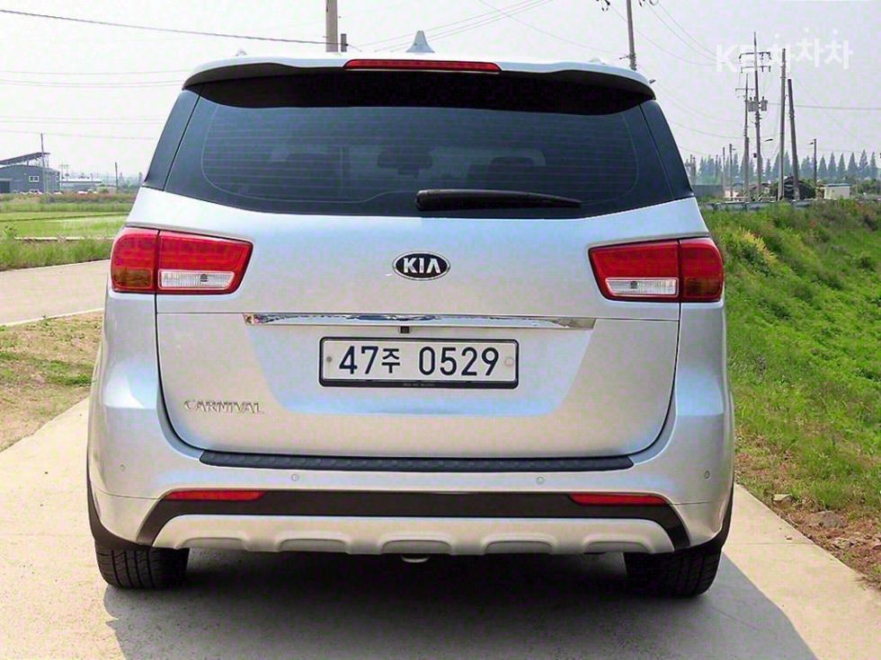 2016 - kia carnival