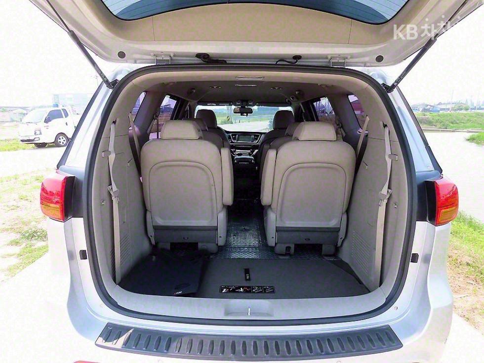 2016 - kia carnival