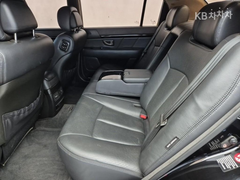 Kia Opirus — miniaturë 12