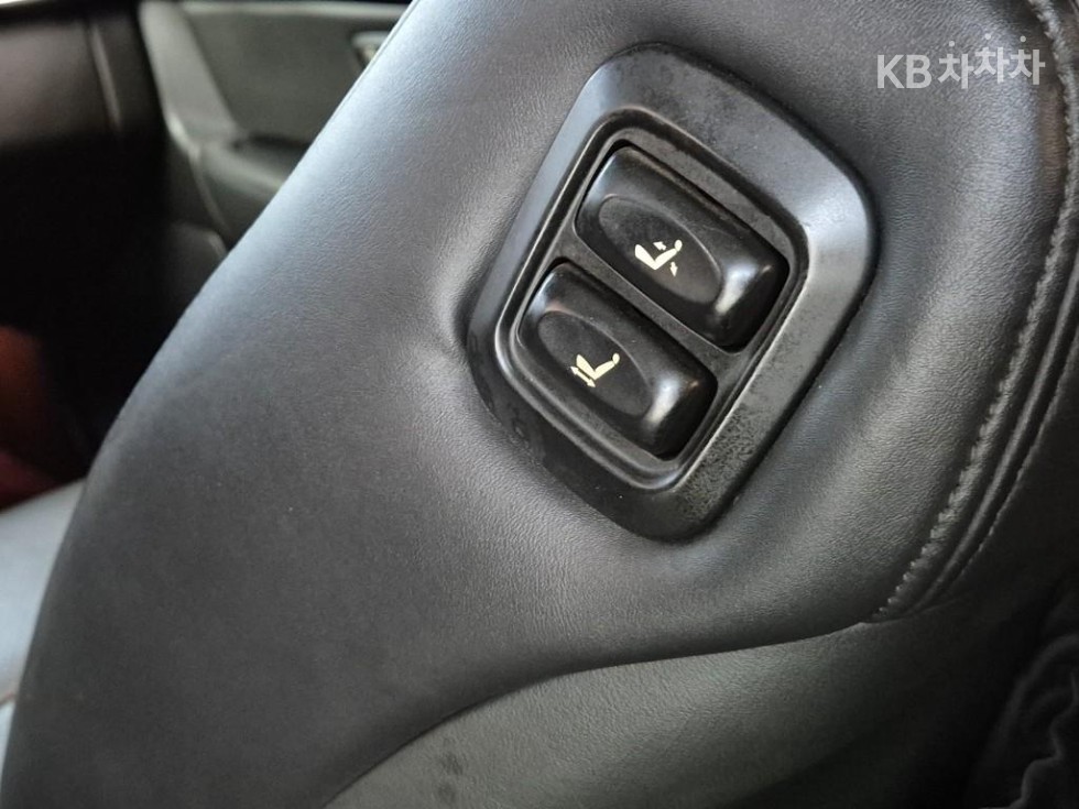Kia Opirus — miniaturë 18