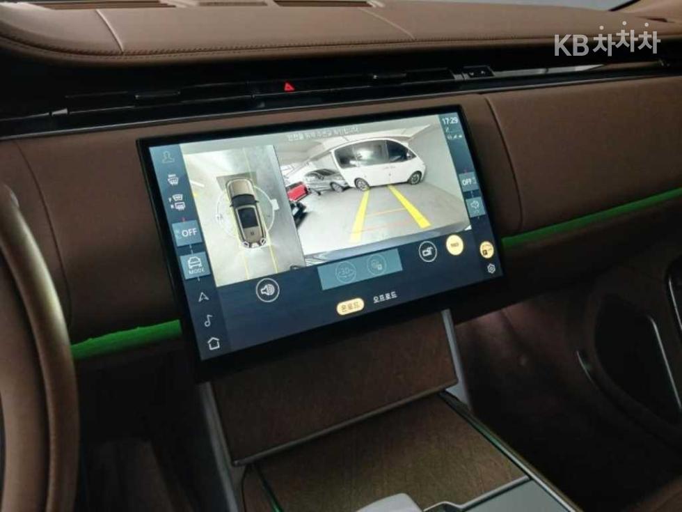Land Rover Range Rover — miniaturë 14