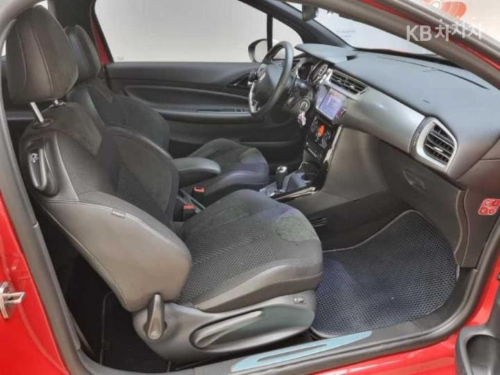 Citroen DS3 1.6 BlueHDi So Chic 9