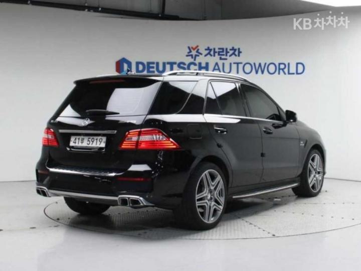 Mercedes-Benz M-Class New ML63 AMG W166 3