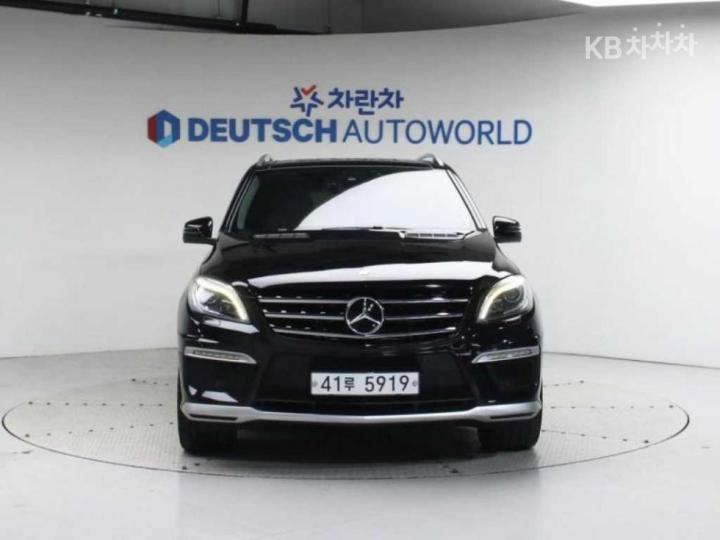 Mercedes-Benz M-Class New ML63 AMG W166 4