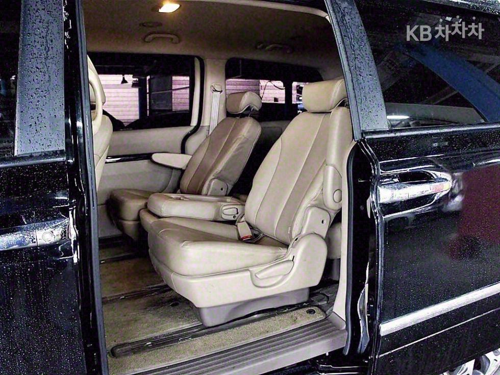 2013 - kia carnival
