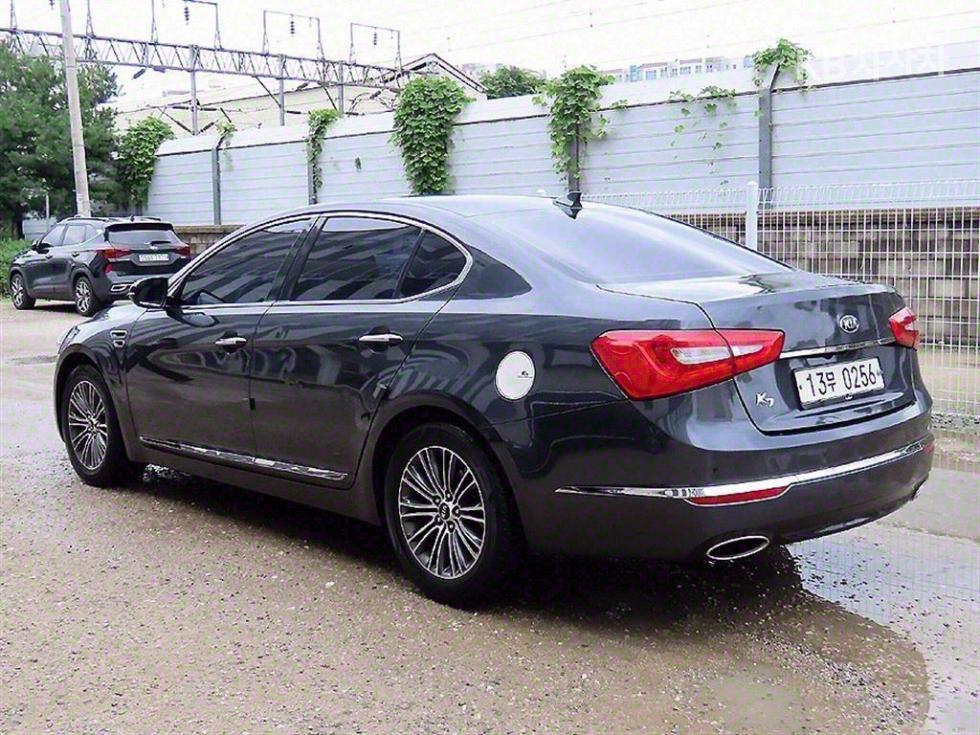 2016 - kia k7