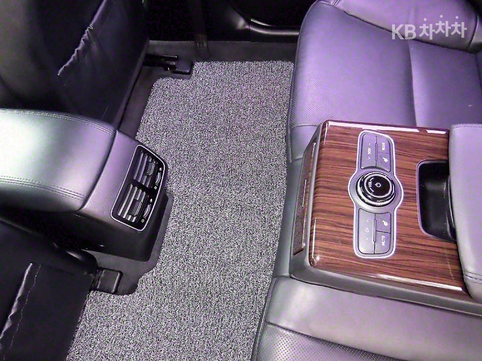 2016 - kia k7