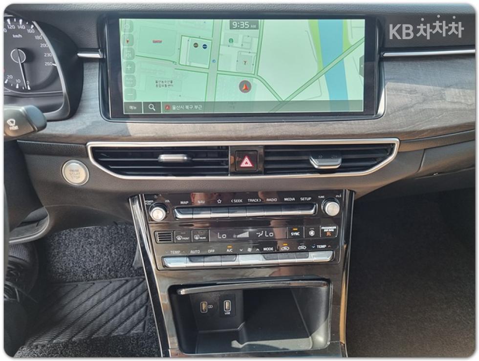 2021 - kia k7