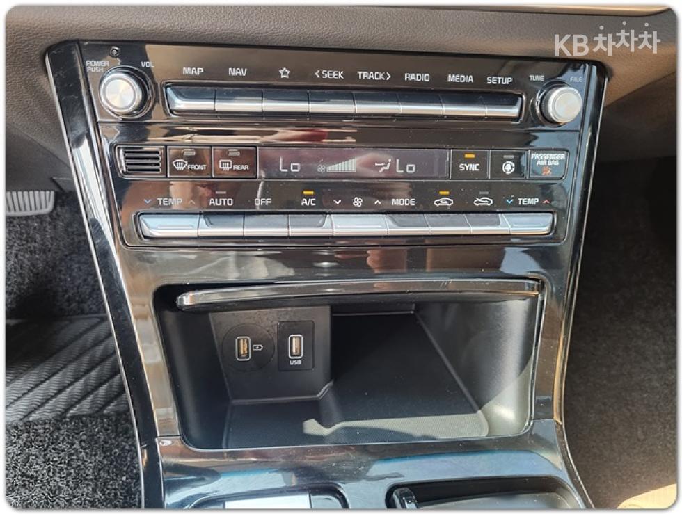 2021 - kia k7