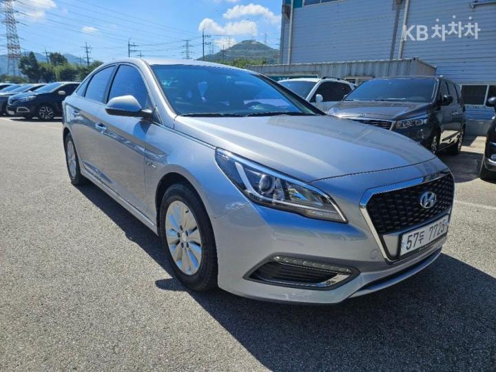 Hyundai Sonata LF Hybrid 2.0 HEV Modern 3