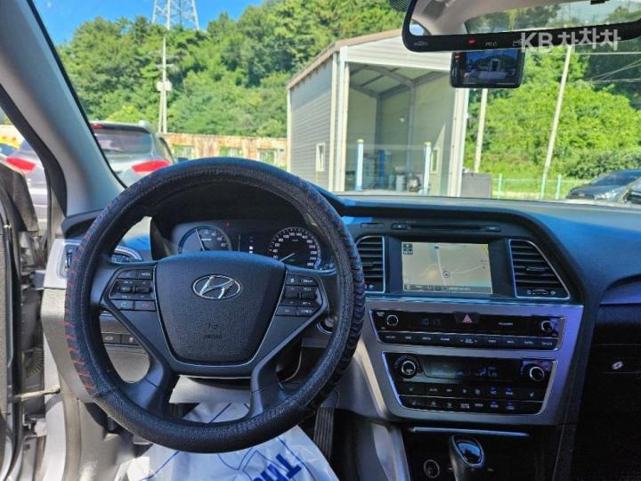 Hyundai Sonata LF Hybrid 2.0 HEV Modern 8