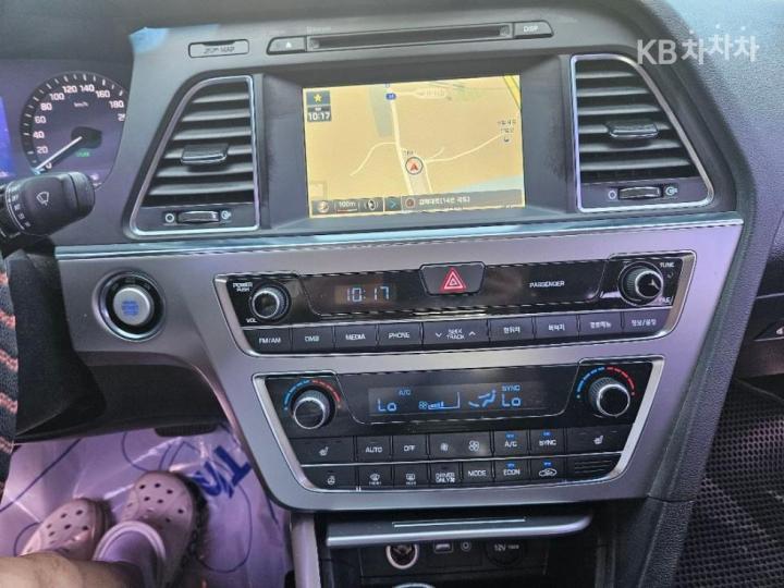 Hyundai Sonata LF Hybrid 2.0 HEV Modern 9