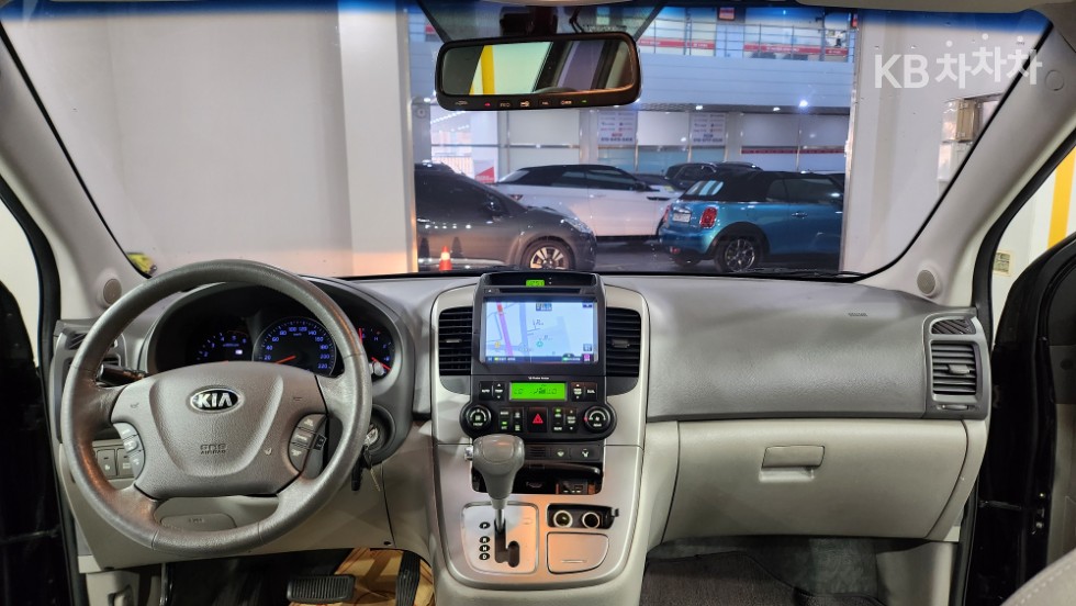 2013 - kia carnival