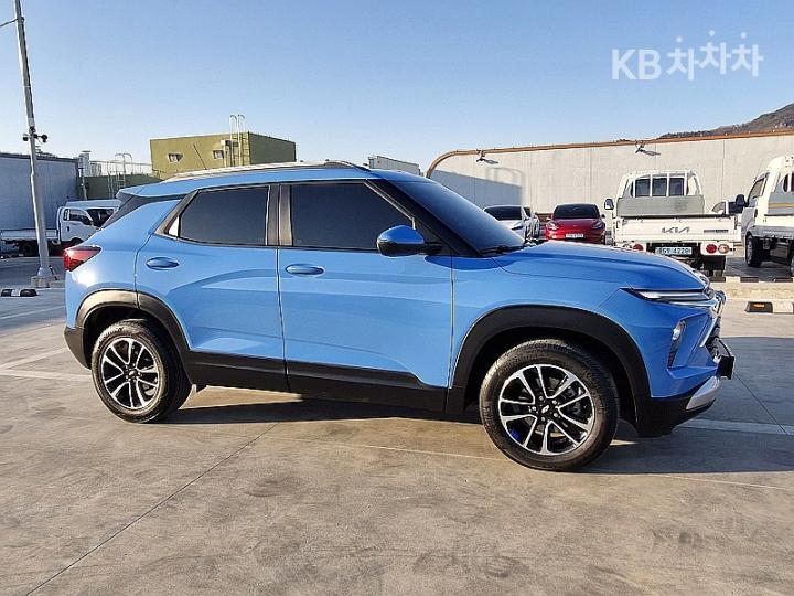 Chevrolet Trailblazer 1.35 Gasoline Turbo 2WD Premier 4