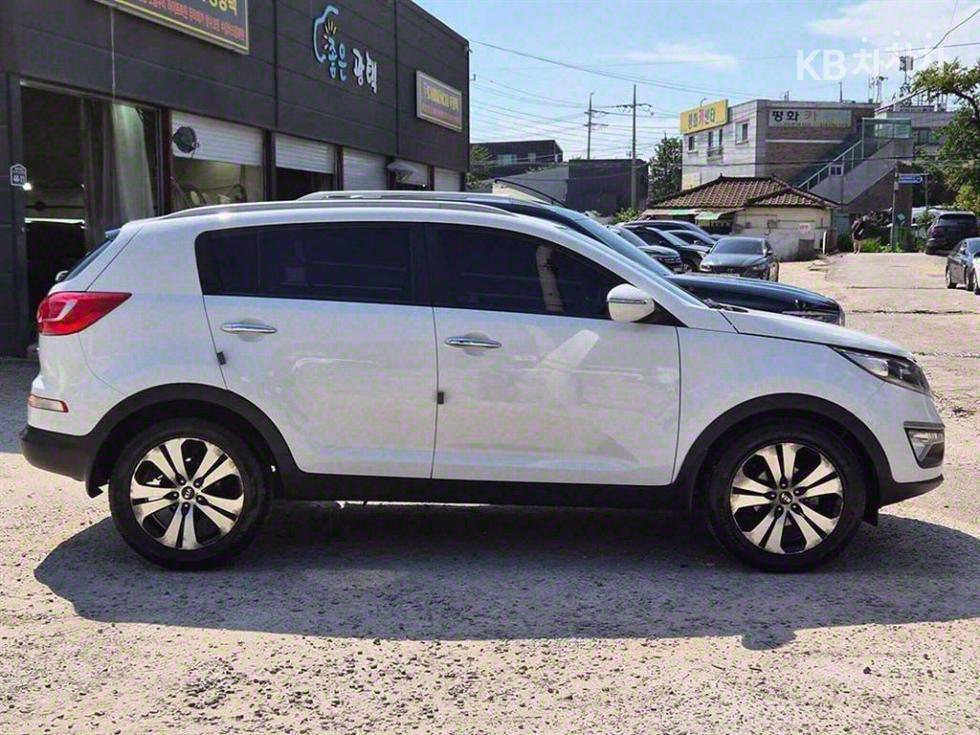 2011 - kia sportage