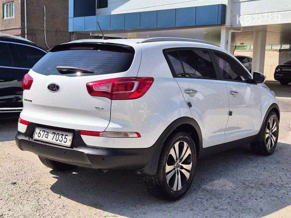 2011 - kia sportage