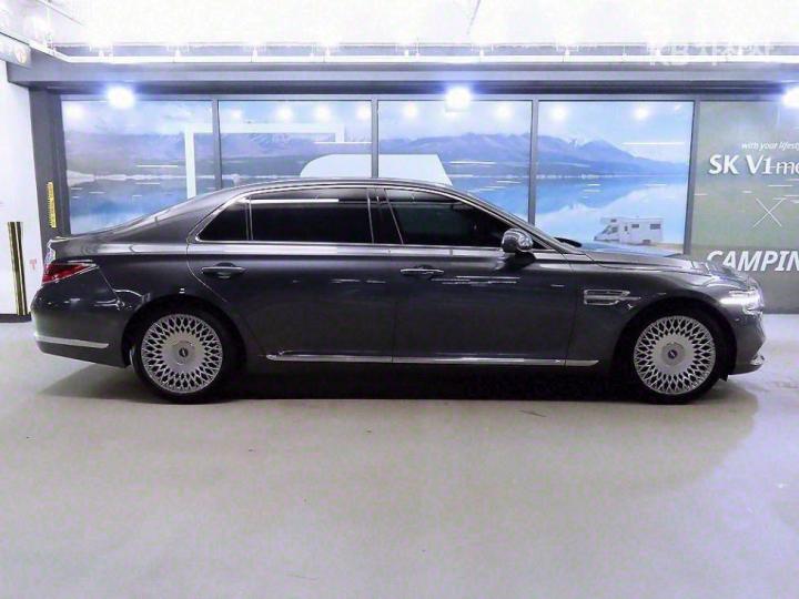 Genesis G90 3.8 GDi AWD Prestige 4