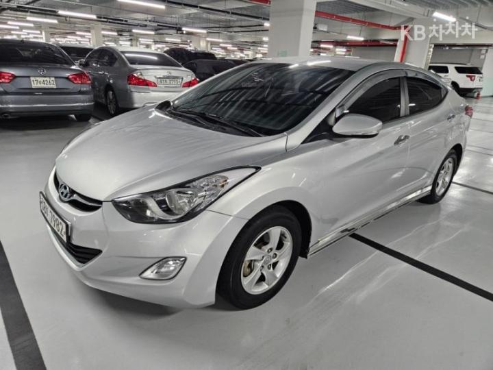 Hyundai Avante MD M16 GDi LUXURY 2