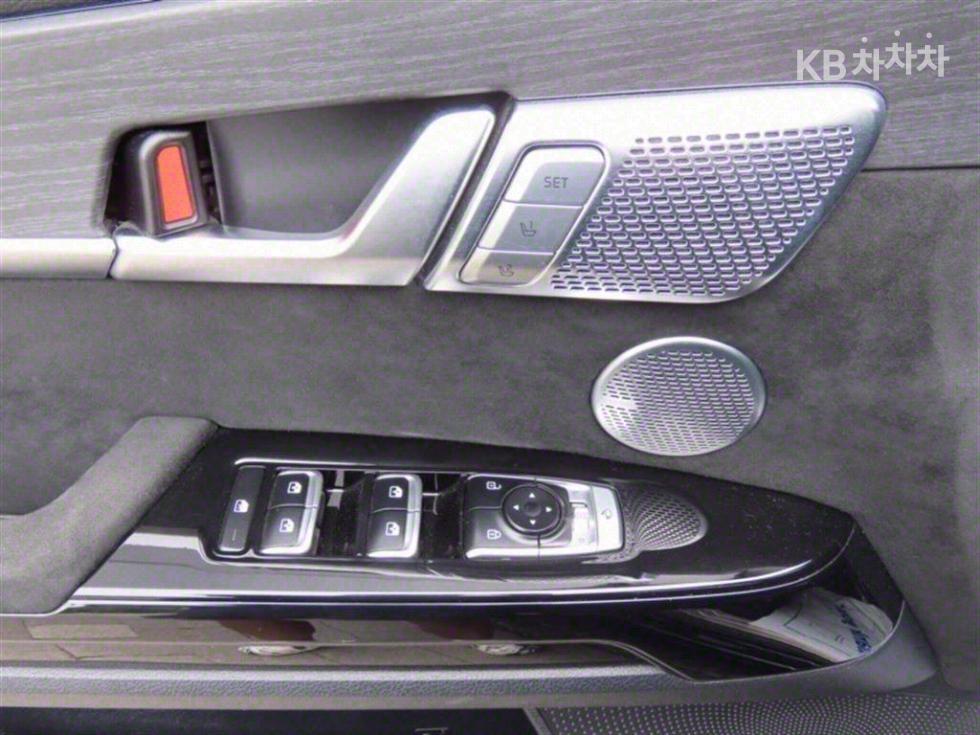 2023 - kia mohave