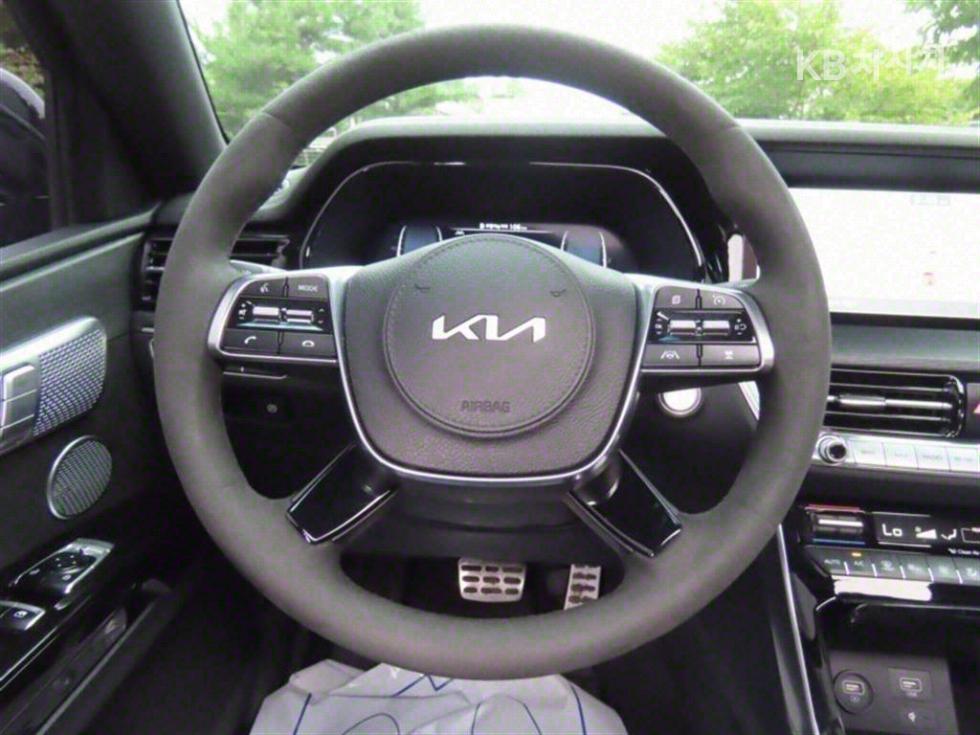 2023 - kia mohave