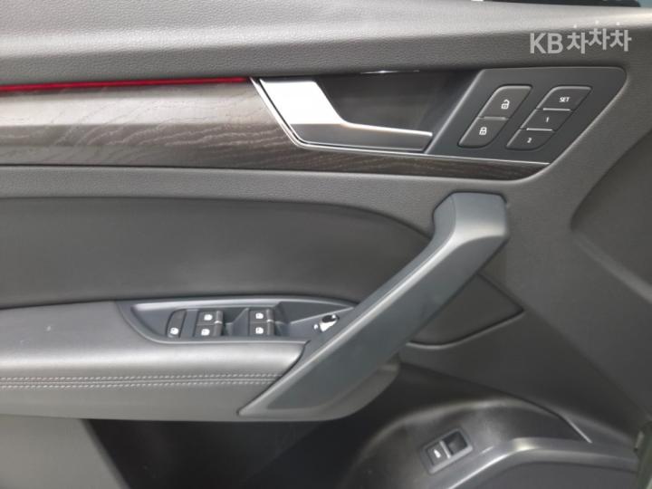 Audi Q5 FY 40 TDI quattro Premium 10