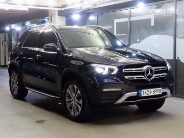 Mercedes-Benz GLE 300 d 4Matic — foto 1