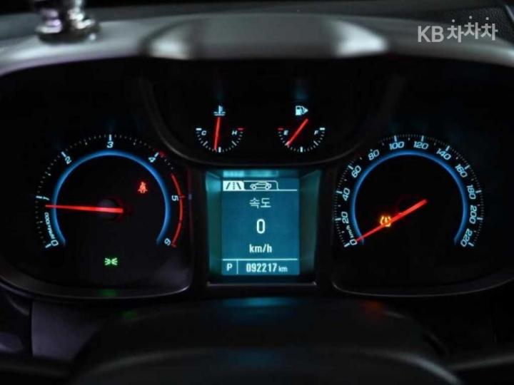 Chevrolet Korea Orlando LT Premium - фото 8