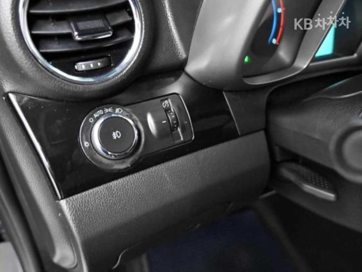 Chevrolet Korea Orlando LT Premium - фото 15