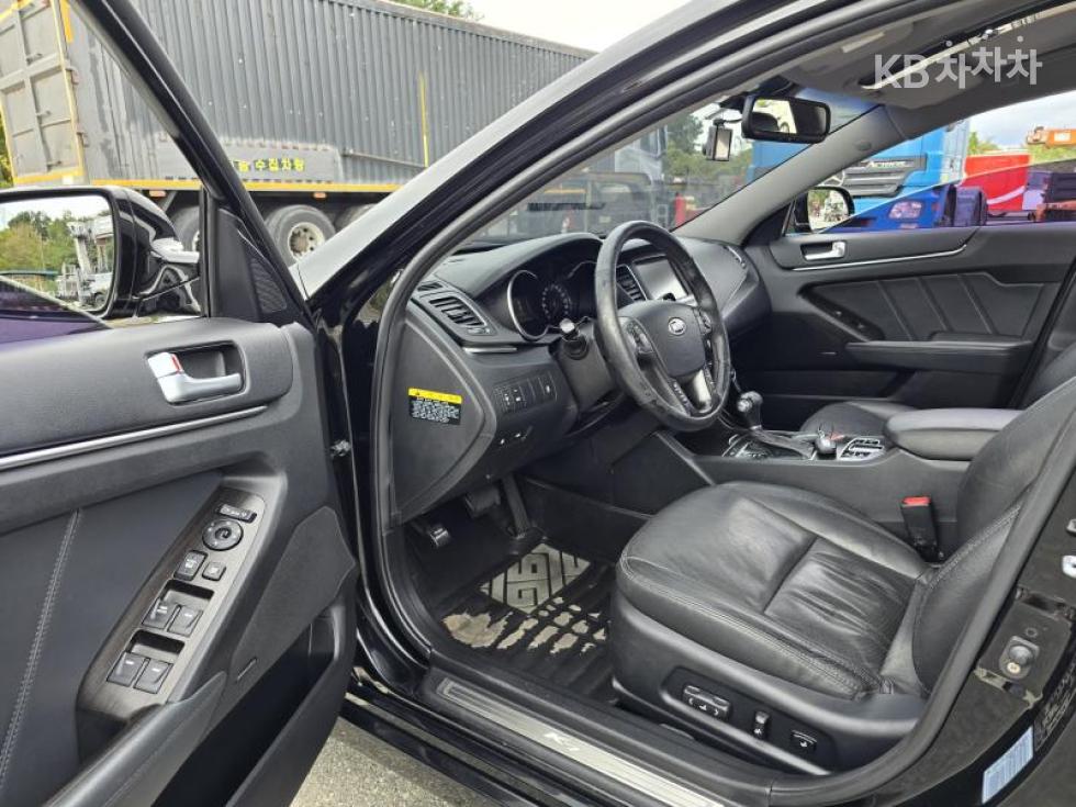 2012 - kia k7