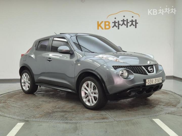 Nissan Juke 1.6 SV 3