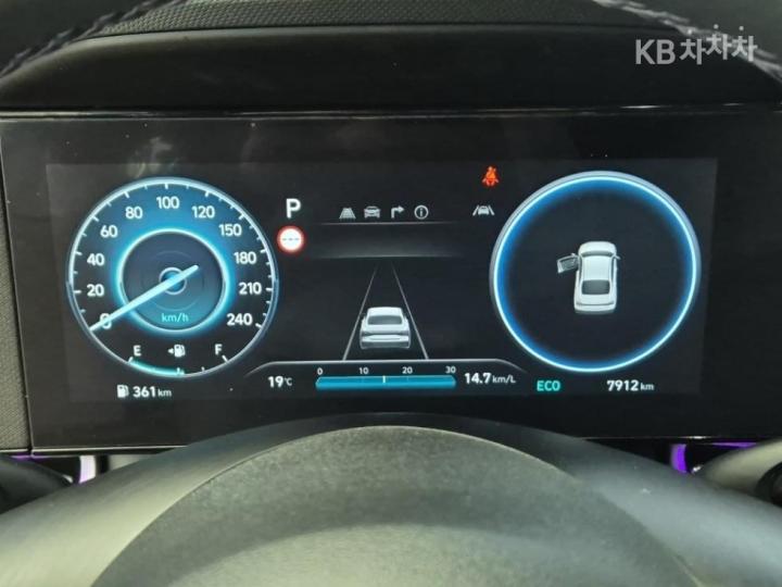 Hyundai Avante 1.6 Gasoline Inspiration - фото 6