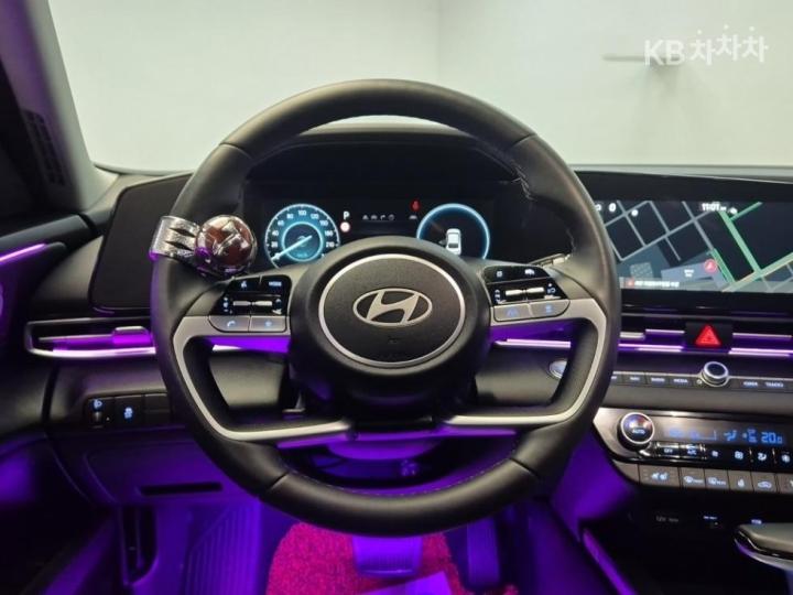 Hyundai Avante 1.6 Gasoline Inspiration - фото 9