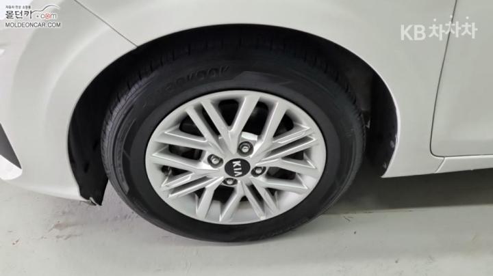 Kia Morning Urban JA 1.0 Gasoline Prestige 7