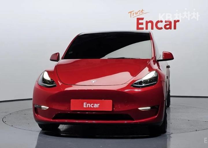 Tesla Model Y Performance 3