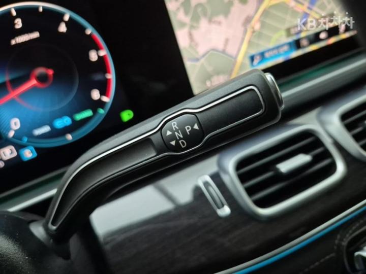 Mercedes-Benz GLE-Class 300 d 4Matic - фото 8