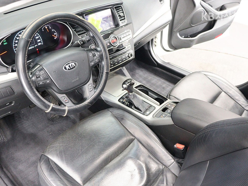 2014 - kia k7