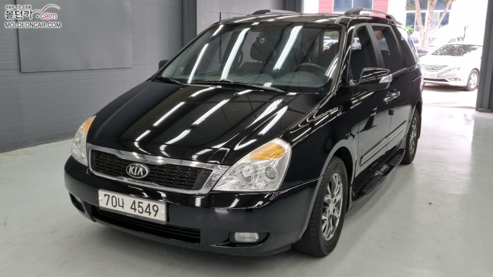 2013 kia carnival