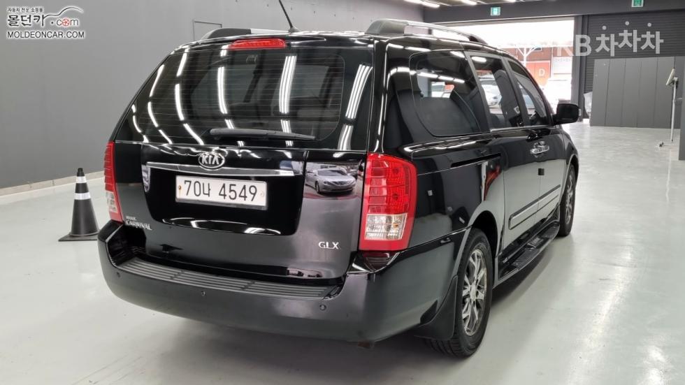2013 - kia carnival