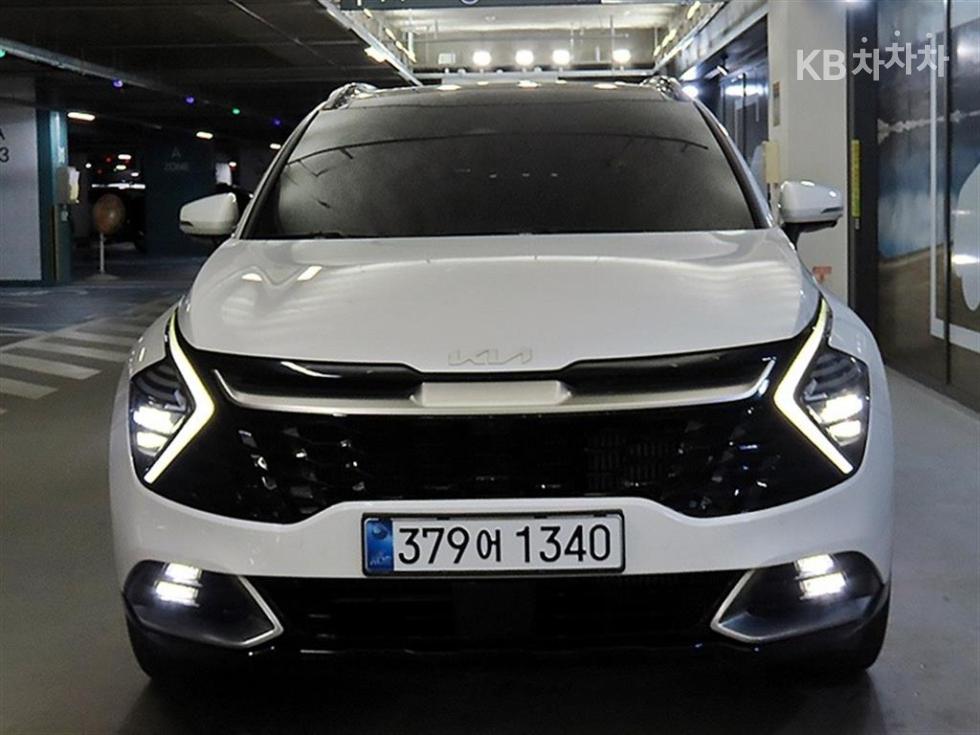 2022 - kia sportage