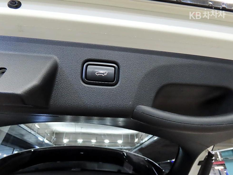2022 - kia sportage