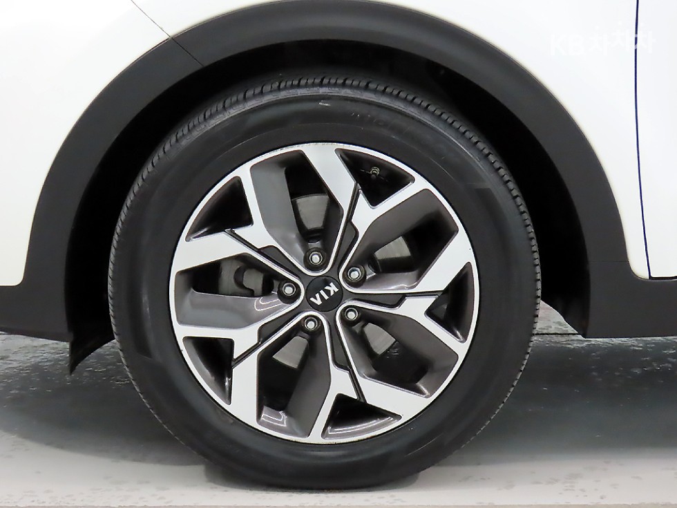 2020 - kia sportage