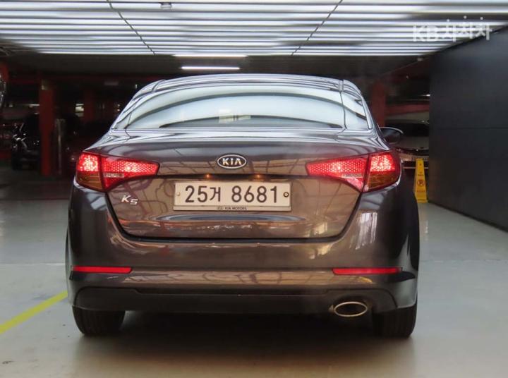 Kia K5 2.0 LPI Deluxe 4