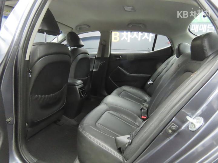Kia K5 2.0 LPI Deluxe 7