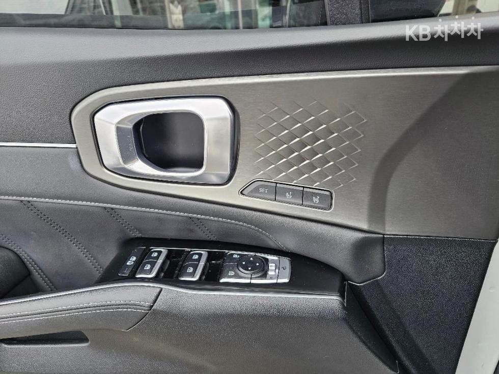 2023 - kia sorento