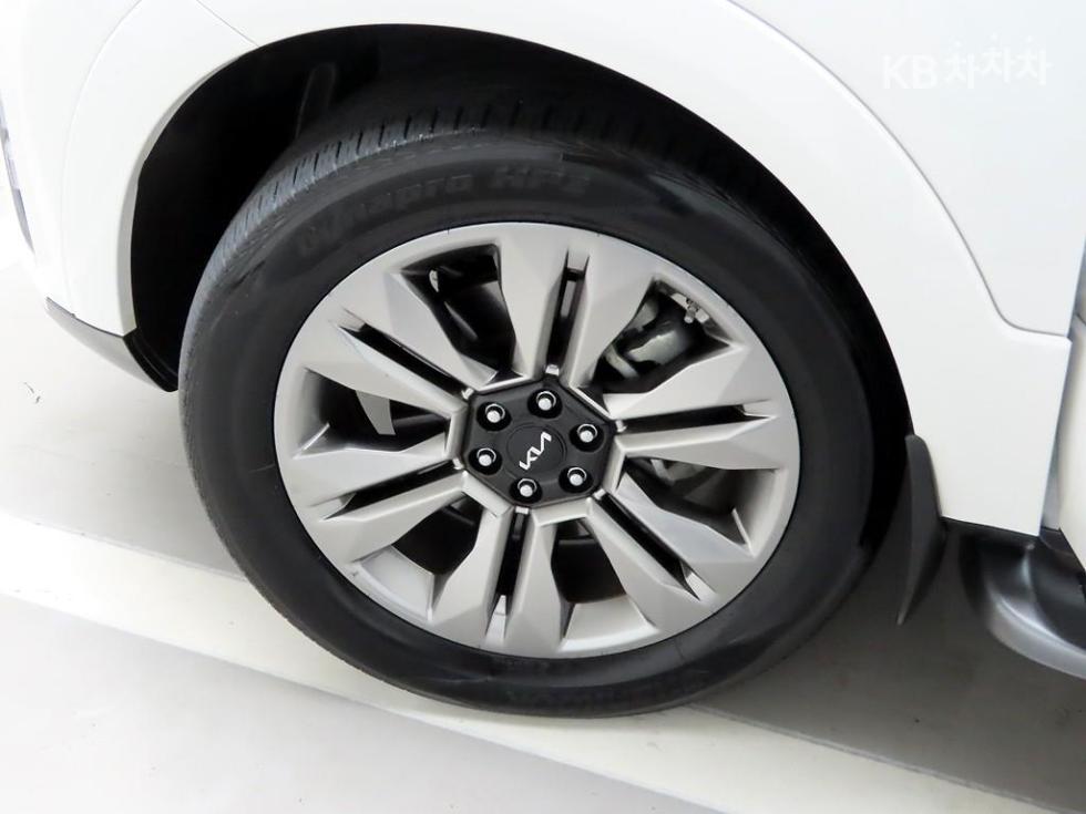 2022 - kia mohave